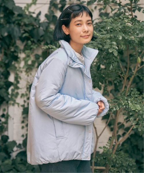 LBC(エルビーシー)の「スタンドネック中綿ブルゾン(ブルゾン・レディース・ブラック/ブルー/アイボリー・M/L)」の5枚目の写真