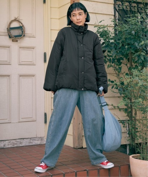 LBC(エルビーシー)の「スタンドネック中綿ブルゾン(ブルゾン・レディース・ブラック/ブルー/アイボリー・M/L)」の10枚目の写真