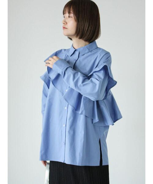 Lugnoncure(ルノンキュール)の「フリル付レギュラーシャツ(シャツ/ブラウス・レディース・ブルー/ベージュ/オフホワイト・F)」の13枚目の写真