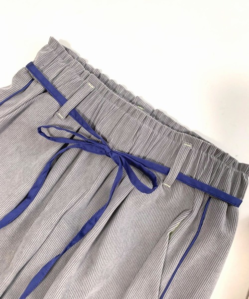 Q(キュー)の「ソフトコールパンツ(その他パンツ・レディース・ライトグレー/ベージュ・MEDIUM)」の4枚目の写真