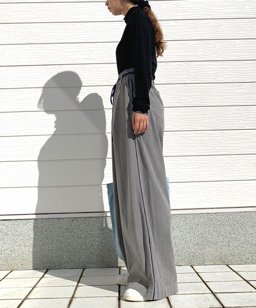 Q(キュー)の「ソフトコールパンツ(その他パンツ・レディース・ライトグレー/ベージュ・MEDIUM)」の15枚目の写真