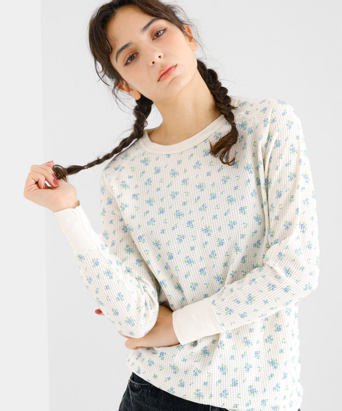 JEMORGAN(ジェーイーモーガン)の「【JEMORGAN / ジェーイーモーガン】ワッフルラグランロンT / パック入り / 長袖 Tシャツ / 花柄(Tシャツ/カットソー・レディース・その他4/その他1/その他2/その他3/その他5/その他6・フリー)」の2枚目の写真