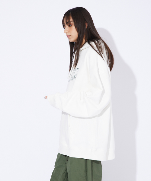 FRUIT OF THE LOOM(フルーツオブザルーム)の「【FRUIT OF THE LOOM/フルーツオブザルーム】FTL フルーツロゴパーカー/ LOGO HOODIE(パーカー・メンズ・ホワイト/ブラック/グレー・XL/M/L)」の6枚目の写真