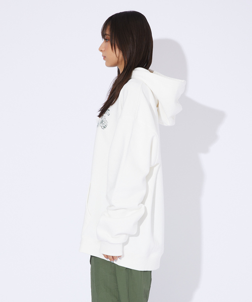 FRUIT OF THE LOOM(フルーツオブザルーム)の「【FRUIT OF THE LOOM/フルーツオブザルーム】FTL フルーツロゴパーカー/ LOGO HOODIE(パーカー・メンズ・ホワイト/ブラック/グレー・XL/M/L)」の7枚目の写真