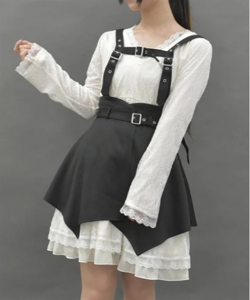 axes femme POETIQUE(アクシーズファムポエティック)の「ハーネスベルト付レースワンピース(ワンピース・レディース・ホワイト/ブラック/ブルーグレー・MEDIUM)」の4枚目の写真