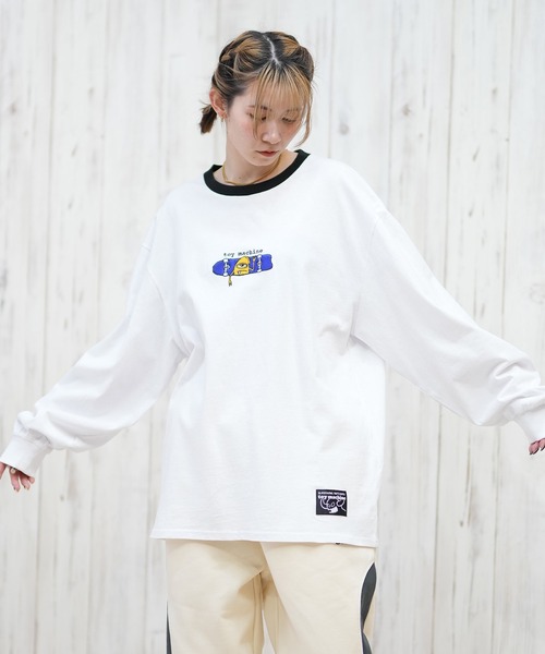 TOY MACHINE(トイ マシーン)の「【ムラサキスポーツ限定】 TOY MACHINE/トイマシーン ロンT/長袖ティシャツ オーバーサイズ MTMPFLT12(Tシャツ/カットソー・レディース・ブラック/ホワイト・M/L)」の1枚目の写真