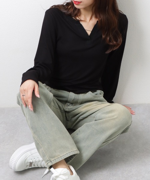 Lace Ladies(レースレディース)の「キーネック ソリッドカラー 長袖 コンパクト トップス(Tシャツ/カットソー・レディース・ブラック/アイボリー/グレー/ホワイト・FREE)」の9枚目の写真