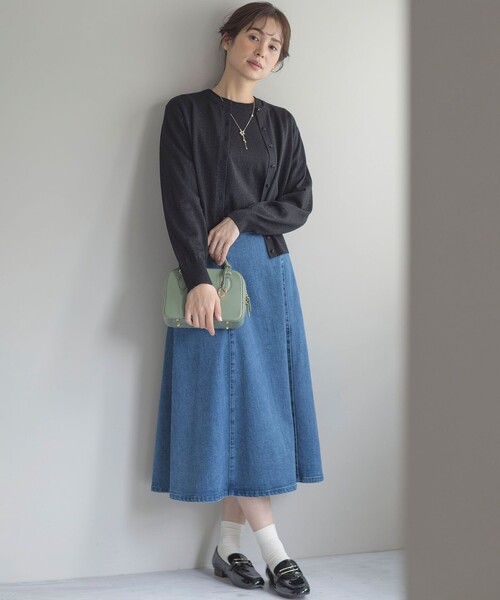組曲（クミキョク）の「ライトデニム フレアスカート（デニムスカート・レディース・ダルブルー系・S2）」の6枚目の写真