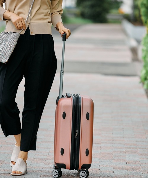 FOUND GOOD(ファウンドグッド)の「拡張キャリーケース S(スーツケース/キャリーバッグ・レディース・ブラック系/ブラウン系/ベージュ系/グリーン系/ブルー系1/パープル系/イエロー系/ピンク系/ネイビー/レッド系2・SMALL)」の13枚目の写真