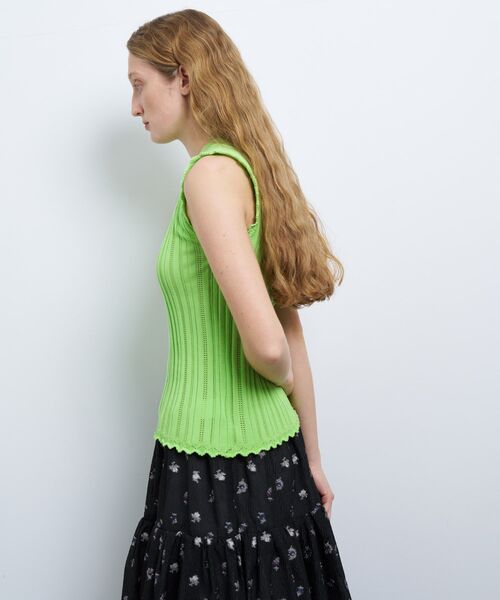 LANVIN en Bleu(ランバンオンブルー)の「アイレットリブノースリーブニット(ニット/セーター・レディース・レッド/ライトカーキ/グレー・38)」の8枚目の写真