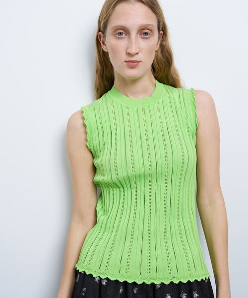 LANVIN en Bleu(ランバンオンブルー)の「アイレットリブノースリーブニット(ニット/セーター・レディース・レッド/ライトカーキ/グレー・38)」の10枚目の写真