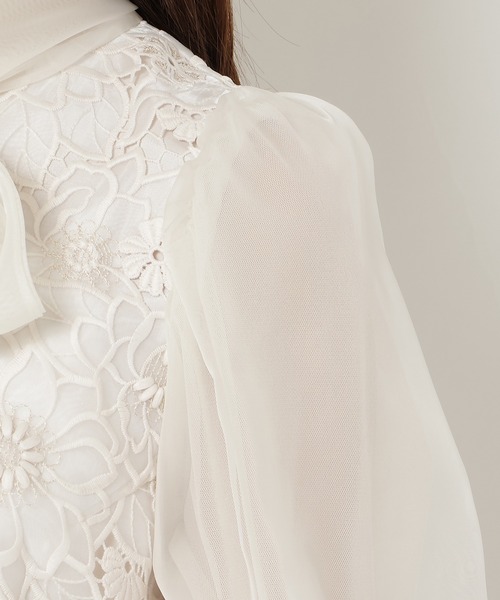 Rose Tiara（ローズティアラ）の「オーガンジー刺繍ブラウス（シャツ/ブラウス・レディース・オフホワイト/ブラック・40/38/46/42）」の18枚目の写真