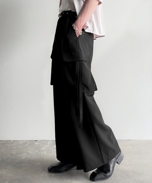 Classical Origin（クラシカルオリジン）の「ビッグポケット付きパラシュートワイドスラックス／Big Pocket Parachute Wide Trousers（カーゴパンツ・メンズ・ブラック/チャコール・SMALL/MEDIUM/LARGE）」の6枚目の写真