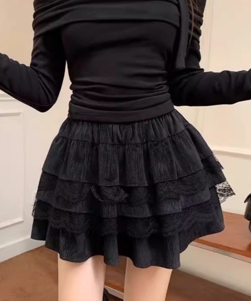 Ritzy(リッツィー)の「レースデザイン ティアード ミニスカート キュロットデザイン(スカート・レディース・ブラック/ホワイト・L/M)」の3枚目の写真