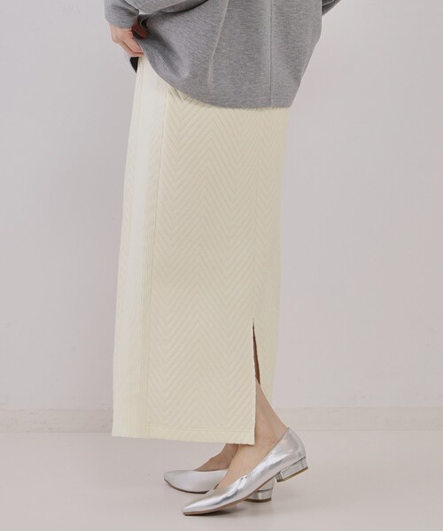 OPAQUE.CLIP（オペークドットクリップ）の「キルトジャカードナロースカート/セットアップ対応【洗濯機洗い可】（スカート・レディース・ホワイト/ライトベージュ・38/40/42）」の3枚目の写真