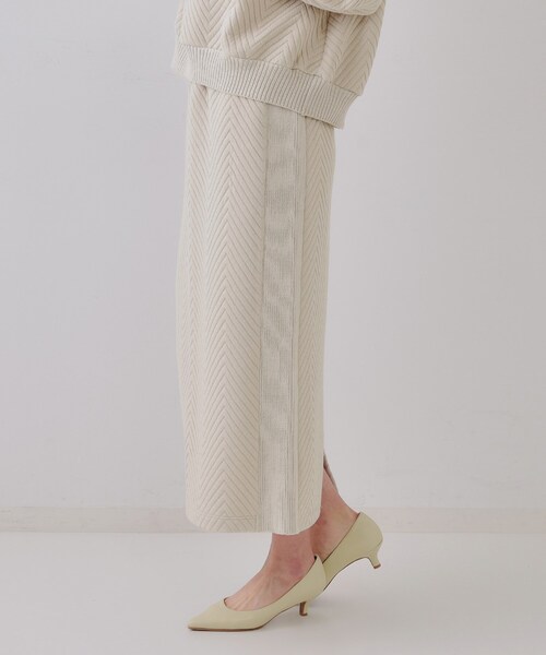 OPAQUE.CLIP（オペークドットクリップ）の「キルトジャカードナロースカート/セットアップ対応【洗濯機洗い可】（スカート・レディース・ホワイト/ライトベージュ・38/40/42）」の7枚目の写真