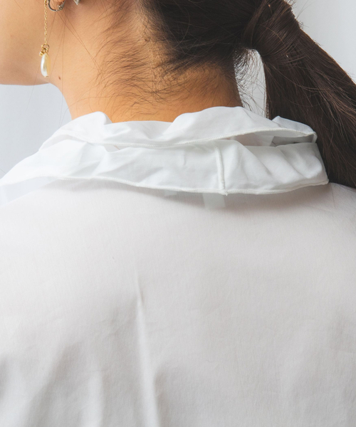 NARACAMICIE（ナラカミーチェ）の「【NARACAMICIE】ストレッチブロードフリル衿長袖シャツ（シャツ/ブラウス・レディース・ホワイト・M/L/XL/S）」の7枚目の写真