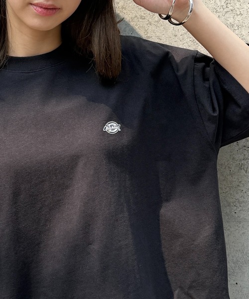 Dickies(ディッキーズ)の「【Dickies】ワンポイント プリントTシャツ 別注 5222-TTMDK1(Tシャツ/カットソー・レディース・ホワイト/ブラック系1/グレー系1/グレー/ホワイト系1/ブラック・XS/S/M/L/LL)」の4枚目の写真