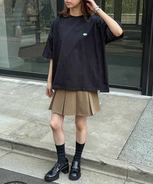 Dickies(ディッキーズ)の「【Dickies】ワンポイント プリントTシャツ 別注 5222-TTMDK1(Tシャツ/カットソー・レディース・ホワイト/ブラック系1/グレー系1/グレー/ホワイト系1/ブラック・XS/S/M/L/LL)」の20枚目の写真