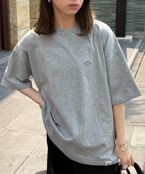 Dickies(ディッキーズ)の「【Dickies】ワンポイント プリントTシャツ 別注 5222-TTMDK1(Tシャツ/カットソー・レディース・ホワイト/ブラック系1/グレー系1/グレー/ホワイト系1/ブラック・XS/S/M/L/LL)」の21枚目の写真
