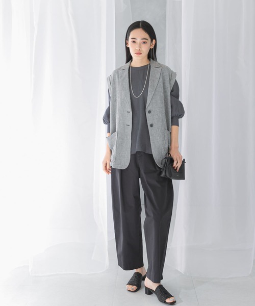 URBAN RESEARCH ROSSO WOMEN（アーバンリサーチ　ロッソ）の「リネンミドルジレ（ベスト・レディース・ブラック系その他・FREE）」の8枚目の写真