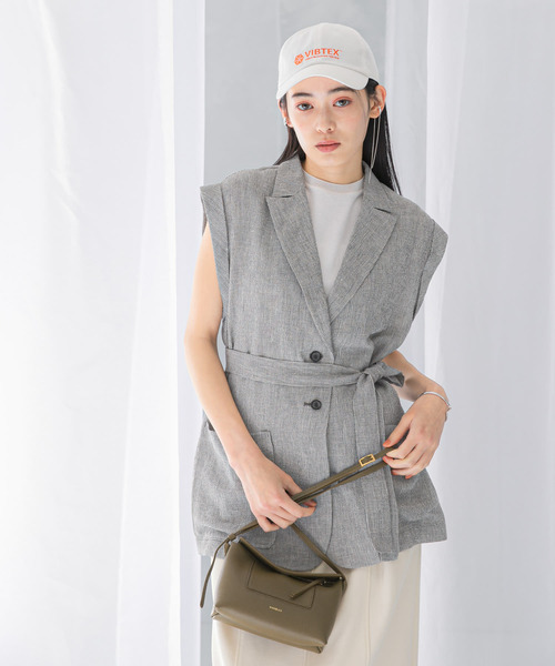 URBAN RESEARCH ROSSO WOMEN（アーバンリサーチ　ロッソ）の「リネンミドルジレ（ベスト・レディース・ブラック系その他・FREE）」の9枚目の写真