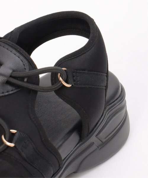 ikka（イッカ）の「スポーティーサンダル（サンダル・レディース・グレー/ブラック・M/L）」の4枚目の写真