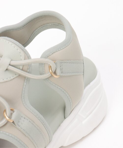 ikka（イッカ）の「スポーティーサンダル（サンダル・レディース・グレー/ブラック・M/L）」の3枚目の写真