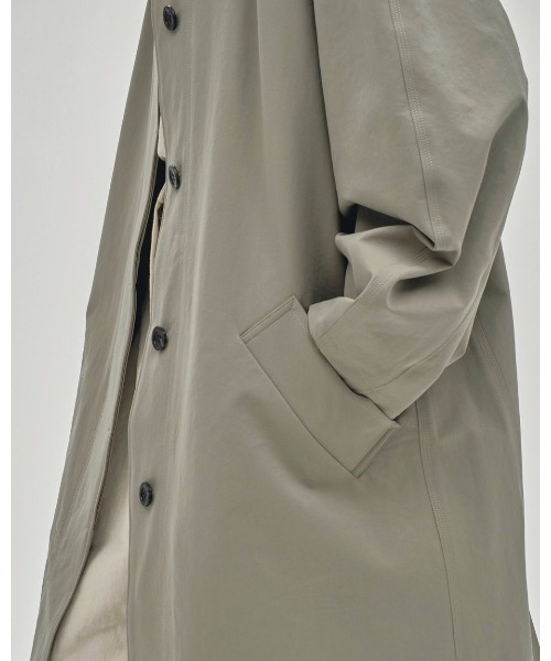 TODAYFUL(トゥデイフル)の「TODAYFUL Soutiencollar Spring Coat 12510004(ステンカラーコート・レディース・ネイビー/グリーン/オフホワイト・36/38)」の12枚目の写真