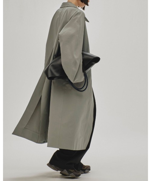 TODAYFUL(トゥデイフル)の「TODAYFUL Soutiencollar Spring Coat 12510004(ステンカラーコート・レディース・ネイビー/グリーン/オフホワイト・36/38)」の14枚目の写真