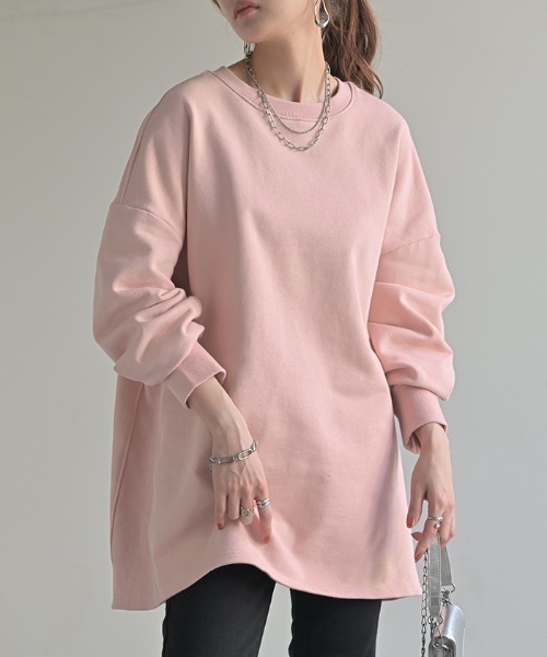 HUG.U（ハグユー）の「オーバーサイズスウェット（スウェット・レディース・ライトグレー/グリーン/ダークグレー/オレンジ/イエロー/ブラック/ライトピンク/ライトブルー/アイボリー/ブルー・FREE）」の9枚目の写真