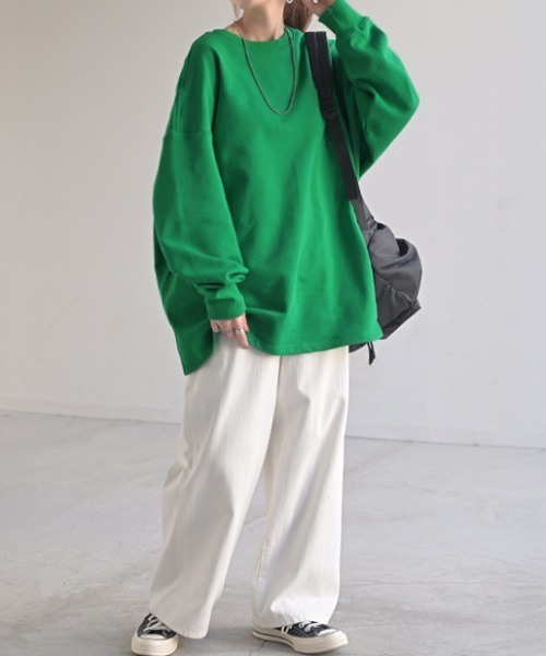 HUG.U（ハグユー）の「オーバーサイズスウェット（スウェット・レディース・ライトグレー/グリーン/ダークグレー/オレンジ/イエロー/ブラック/ライトピンク/ライトブルー/アイボリー/ブルー・FREE）」の13枚目の写真