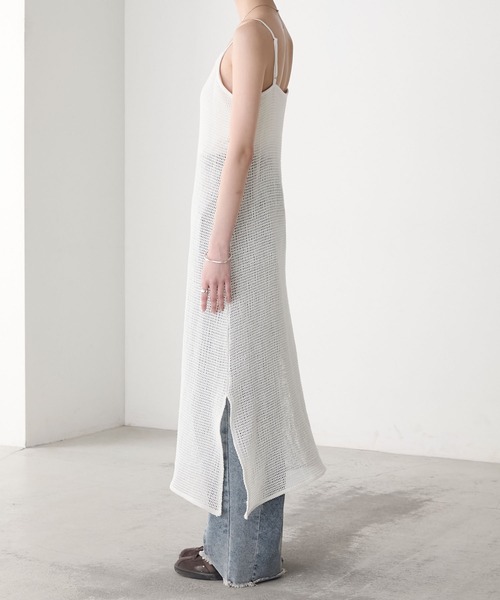 ボリュームメッシュキャミソールワンピース She's Closet（シーズクローゼット）の「シアーレイヤードロング