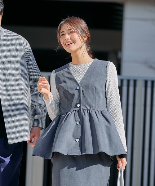 FOUND GOOD（ファウンドグッド）の「ペプラムベスト（ベスト・レディース・グレー系8/イエロー系2/アイボリー/ブラック・S/M/L）」の10枚目の写真