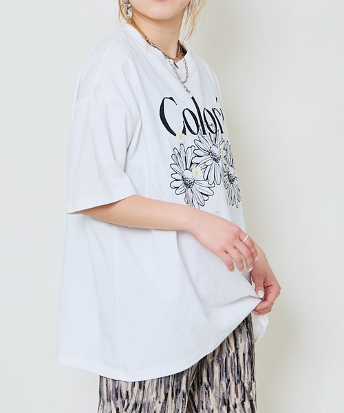 新品未使用♡ フラワーロゴTシャツ セール】《フラワー刺しゅう×ロゴ映え》ルーズTシャツ（Tシャツ