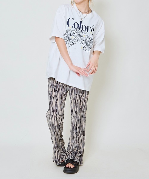 GORGE(ゴージ)の「《フラワー刺しゅう×ロゴ映え》ルーズTシャツ(Tシャツ/カットソー・レディース・スミクロ/ネイビー/オフホワイト/ボルドー・F)」の21枚目の写真