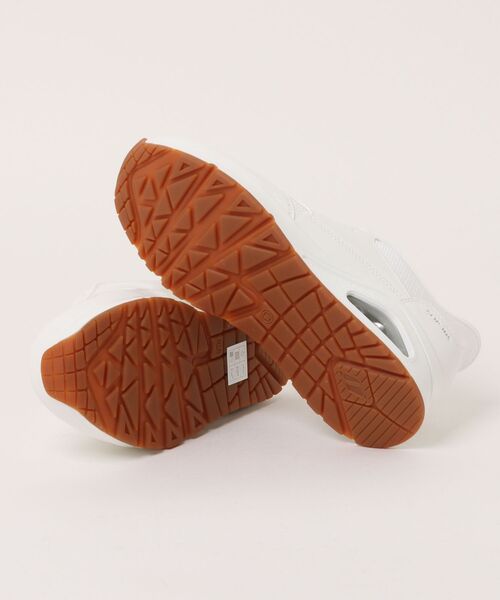 SKECHERS(スケッチャーズ)の「【SKECHERS】スケッチャーズ SLIP-INS:UNO - BANKSIA(スリップインズ:ウノ - バンクシア)177117W バンジーレーススニーカー(スニーカー・レディース・ブラック/ホワイト・23.0cm/23.5cm/24.0cm/24.5cm/25.0cm)」の3枚目の写真