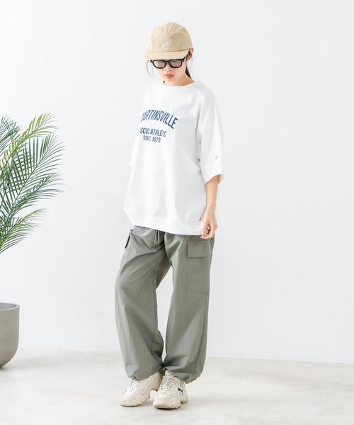 DISCUS(ディスカス)の「【DISCUS/ディスカス】ヘビーウェイトロゴBIGTシャツ(Tシャツ/カットソー・レディース・オフホワイト/グリーン/レッド/チャコールグレー/ブラック/ブルー・LARGE/MEDIUM)」の8枚目の写真