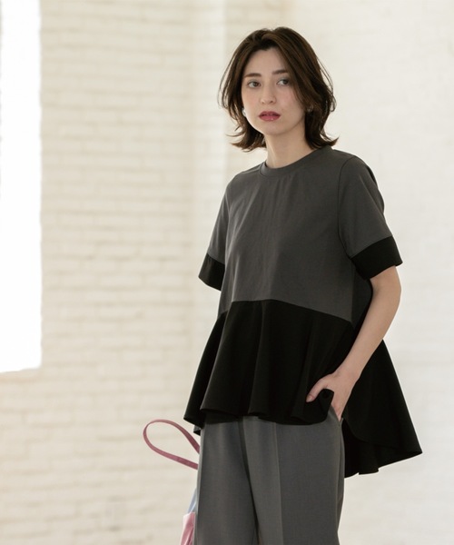 OPAQUE.CLIP(オペークドットクリップ)の「ペプラム切替ドッキングトップス【洗濯機洗い可】(Tシャツ/カットソー・レディース・ブラック/チャコール/ベージュ系4/ホワイト・00)」の7枚目の写真