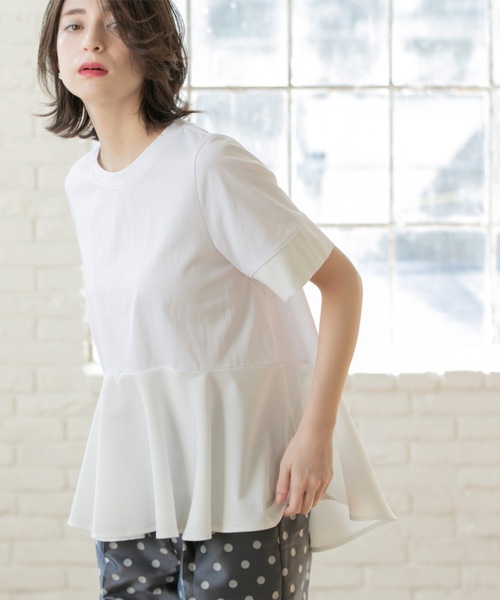 OPAQUE.CLIP(オペークドットクリップ)の「ペプラム切替ドッキングトップス【洗濯機洗い可】(Tシャツ/カットソー・レディース・ブラック/チャコール/ベージュ系4/ホワイト・00)」の21枚目の写真