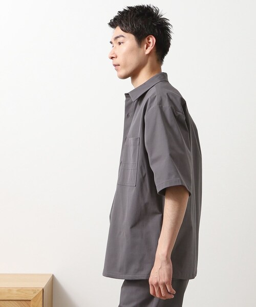 THE SHOP TK （ザ ショップ ティーケー ）の「パーフェクテックツイル5分袖シャツ【セットアップ可/吸水速乾/UVカット/アンチピリング】（シャツ/ブラウス・メンズ・チャコールグレー/ブラック・03/02/04）」の7枚目の写真