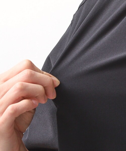 THE SHOP TK （ザ ショップ ティーケー ）の「パーフェクテックツイル5分袖シャツ【セットアップ可/吸水速乾/UVカット/アンチピリング】（シャツ/ブラウス・メンズ・チャコールグレー/ブラック・03/02/04）」の19枚目の写真
