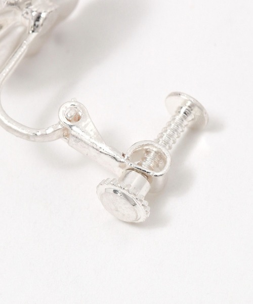 niko and...（ニコアンド）の「ストーン付きフラワーイヤリング（イヤリング・レディース・イエロー/グレー・0）」の3枚目の写真