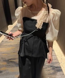 et.UNiVER（エトユニベール）の「Ruffle Shoulder Strap（スマホグッズ）」