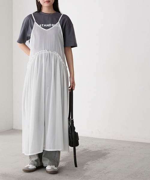 forksy.（フォルクシー）の「【forksy.】フリルメロー切替デザイン シアーキャミワンピース（ワンピース・レディース・ブラック/グレイッシュブルー/オフホワイト・FREE）」の10枚目の写真