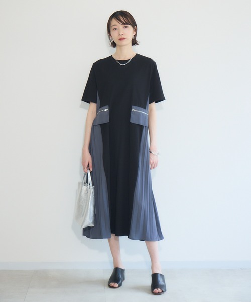 Paradise Picnic（パラダイスピクニック）の「サイドプリーツ異素材ワンピース（ワンピース・レディース・ネイビー/ブラック・FREE）」の3枚目の写真