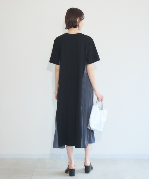 Paradise Picnic（パラダイスピクニック）の「サイドプリーツ異素材ワンピース（ワンピース・レディース・ネイビー/ブラック・FREE）」の7枚目の写真