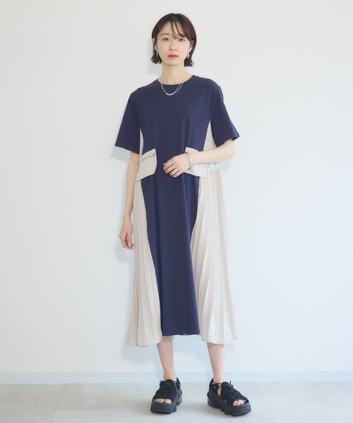 Paradise Picnic（パラダイスピクニック）の「サイドプリーツ異素材ワンピース（ワンピース・レディース・ネイビー/ブラック・FREE）」の11枚目の写真