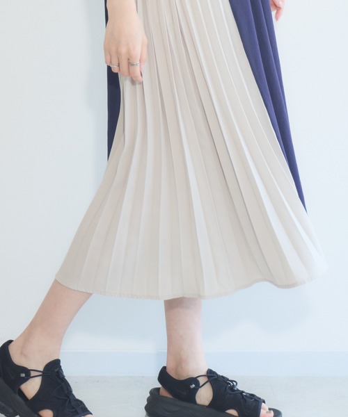 Paradise Picnic（パラダイスピクニック）の「サイドプリーツ異素材ワンピース（ワンピース・レディース・ネイビー/ブラック・FREE）」の17枚目の写真