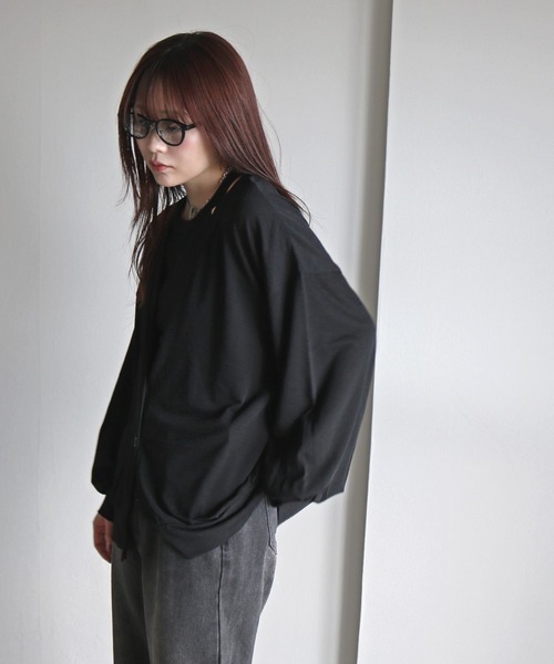 COURO(コウロ)の「ルーズシルエット梨地シアーカーディガン(カーディガン/ボレロ・レディース・イエロー/オフホワイト/ブラック/ライトブルー・M)」の9枚目の写真